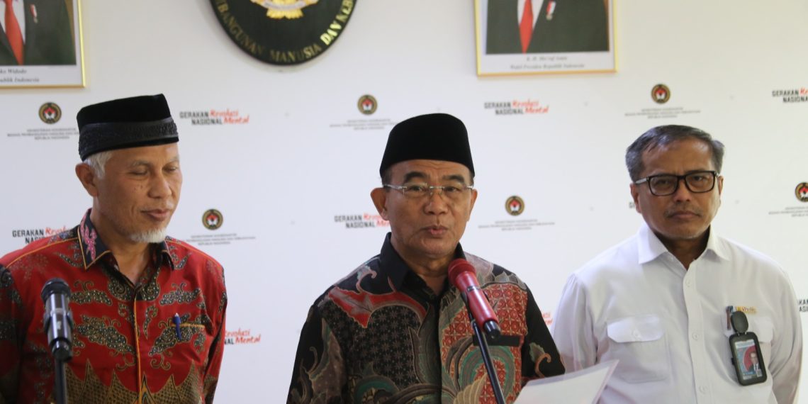 Menko Muhadjir: Penanganan Bencana di Tiga Provinsi Berjalan Baik