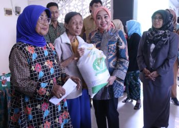 PKM di Kecamatan Waru dan Sedati Menerima Bantuan Pangan Beras