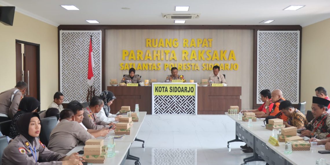 Optimalkan Pelayanan, Polresta Sidoarjo Gelar Forum Komunikasi Publik