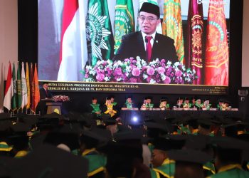 Pesan Menko PMK Kepada  Wisudawan UMJ: Ambil Langkah Berani Untuk Raih Kejayaan