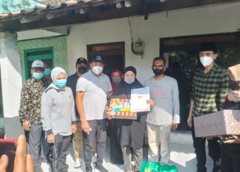 Plt Bupati Subandi Bantu Pengobatan Warga Penderita TBC Menahun