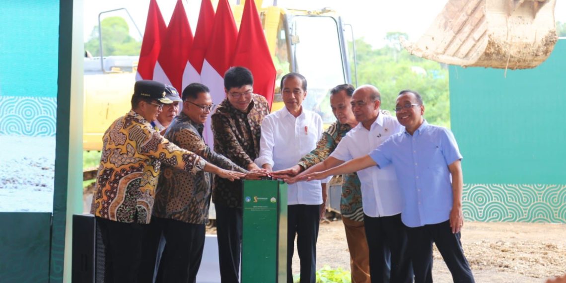 Presiden Jokowi Didampingi Menko PMK  Groundbreaking Beberapa Proyek di IKN