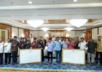 Pemkab, DPRD Kabupaten Sidoarjo dan Masyarakat Deklarasikan Anti Korupsi