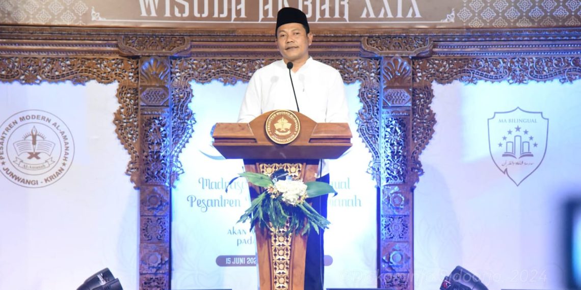 Pesan Plt Bupati Subandi di Wisuda Santri Ponpes Al Amanah: Terus Raih Cita-Cita agar Bermanfaat bagi Agama, Bangsa, dan Negara