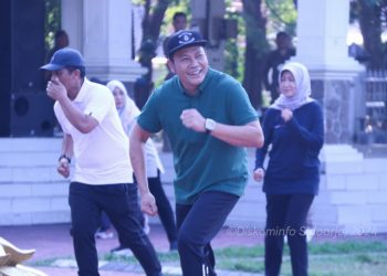 Olahraga dan Kerja Bakti Bareng, Plt Bupati Subandi Bangun Kekompakan untuk Sidoarjo