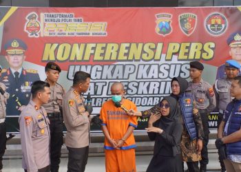 Polresta Sidoarjo Bekuk Pembunuh Ibu dan Bayi di Jumputrejo
