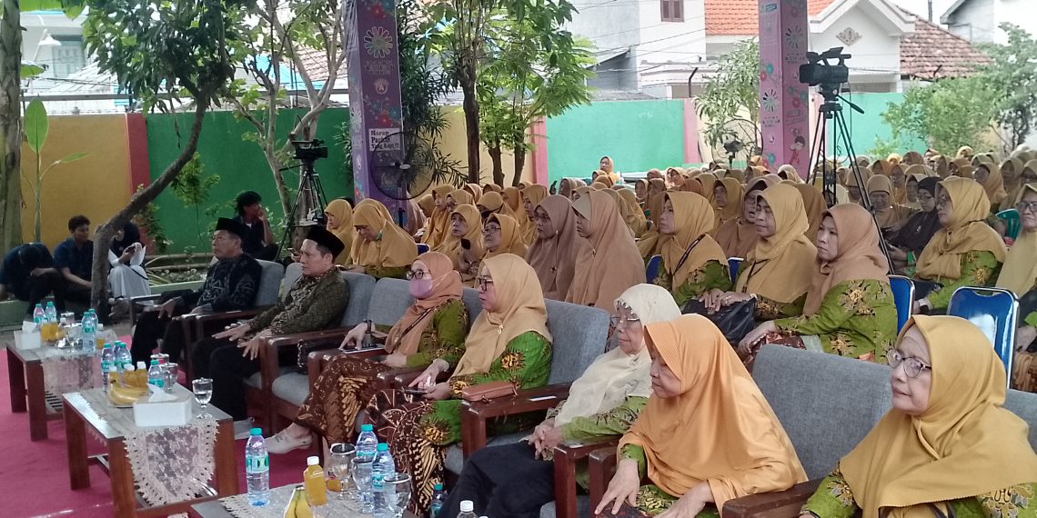 Milad ke-107, Ajak Warga Aisyiyah jadi Perempuan Kuat dan Cerdas