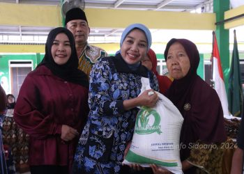 Monitoring Distribusi Bantuan Pangan Plt Ketua TP PKK   dr Sriatun Subandi Sempatkan Kunjungi Posyandu