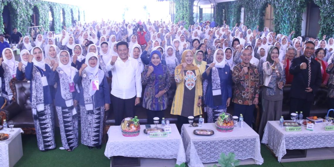 Apresiasi Dedikasi IBI, Plt Bupati H Subandi Harapkan Kontribusi untuk Wujudkan Kesehatan Ibu-Anak