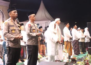 Perkuat Kebersamaan Melalui Lantunan Sholawat dan Ceramah Kebangsaan