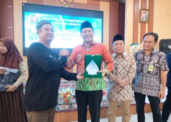 Plt Bupati Subandi Apresiasi Ngaji Jurnalistik Santri PWI Sidoarjo
