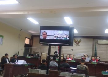 Hakim Tipikor Ingatkan Terdakwa Ahmad Khasani  Tidak Mbulet Karena Hukumannya Tinggi