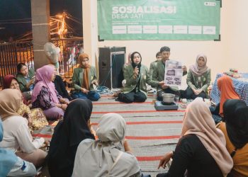 Mahasiswa KKNT UPN “Veteran” Jatim Gelar Sosialisasi Pembuatan Lilin Aroma Terapi dari Minyak Jelantah