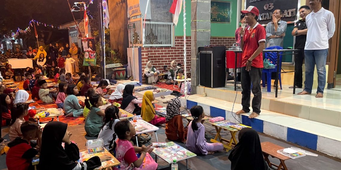 KKN Mahasiswa UPN Veteran Jatim Bantu Lomba Mewarnai RW 03 Desa Jati