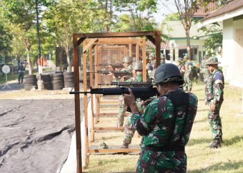 Asah Kemampuan Menembak Prajurit, Korem 084/Bhaskara Jaya Gelar Latihan Menembak Senjata Ringan Secara Periodik