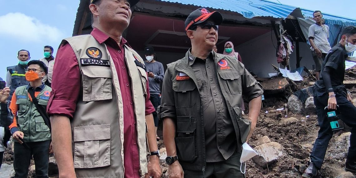 Tinjau Langsung Penanganan Banjir Bandang Ternate, Menko PMK Muhadjir: Warga Harus Direlokasi