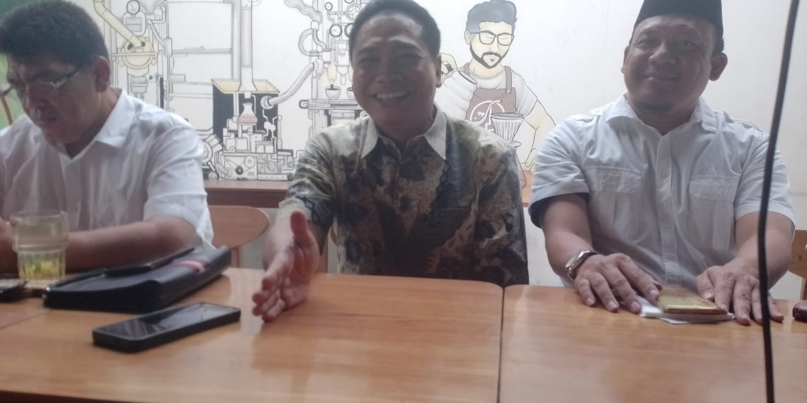 Ditawari Rekom Parpol Besar Tak Sesuai Harapan, Cabup Abah Gik Mundur dari Pilkada Sidoarjo 2024