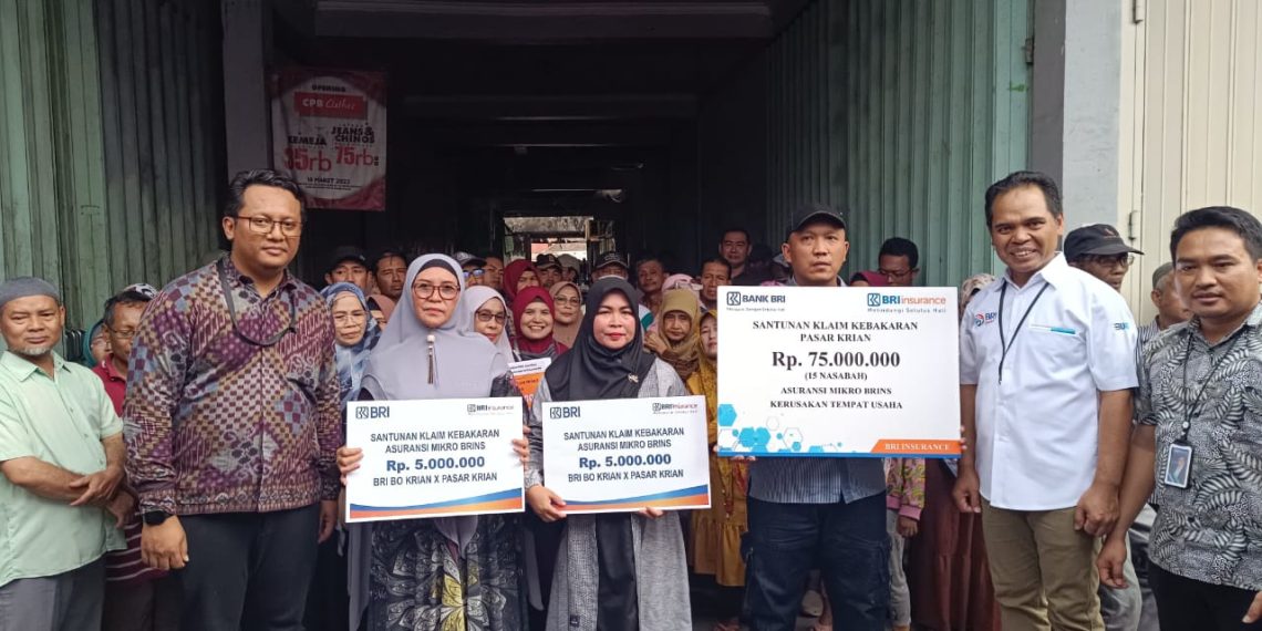 Aksi Nyata BRI Kanca Krian dalam Membantu Memulihkan Perekonomian UMKM Dampak Kebakaran Pasar Krian