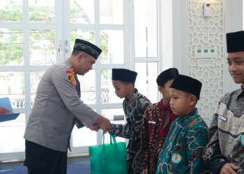 Polresta Sidoarjo Peringati Maulid Nabi dan Berikan Santunan
