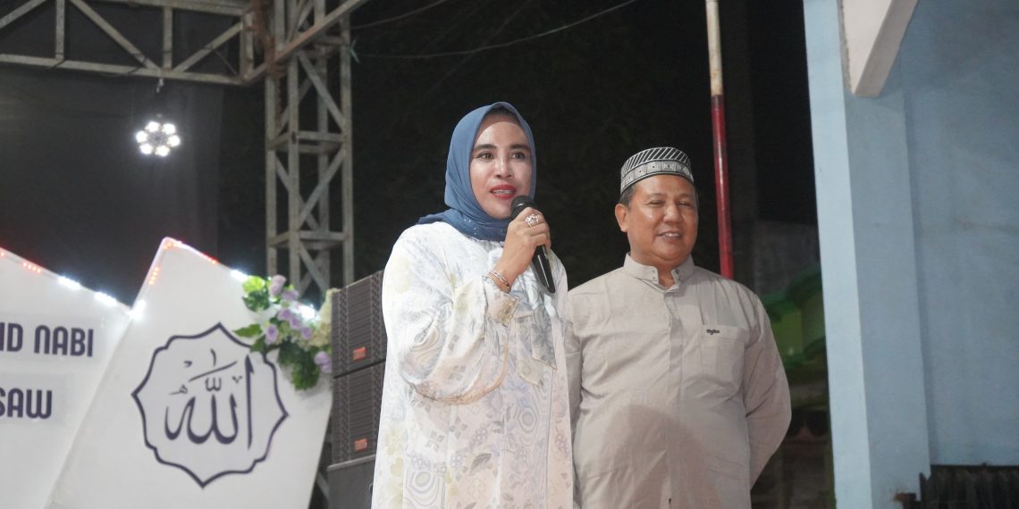 Ribuan Warga Desa Wadungasih Doakan dan Siap Antarkan Cawabup Hj Mimik Idayana Menuju Pendopo Kabupaten Sidoarjo