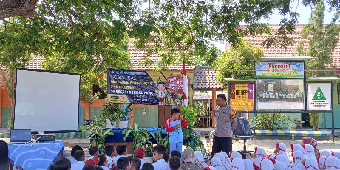 Bhabinkamtibmas Desa Keboguyang Edukasi Bahaya Perundungan dan Narkoba