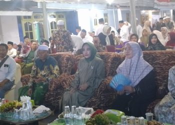 Hj Mimik Idayana Hadiri Maulid Nabi Muhammad di Desa Pangreh Jabon