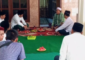 Cabup Subandi Gencar Sowan Kiai, KH Nur Kholis: Orangnya Merakyat dan Bisa Merangkul