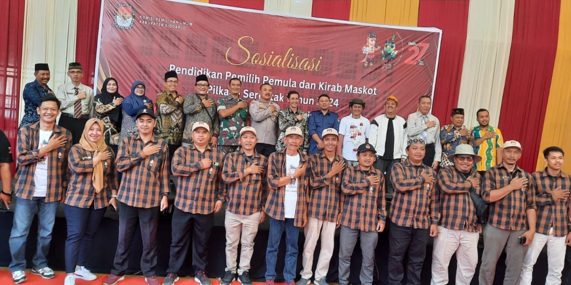 Pemilih Pemula, Pelajar SMA Al-Islam Krian Antusias Ikut Sosialisasi Pilkada 2024