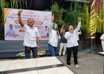 Calon Bupati Sidoarjo Subandi – Mimik Idayana Didukung Para Pedagang Pasar