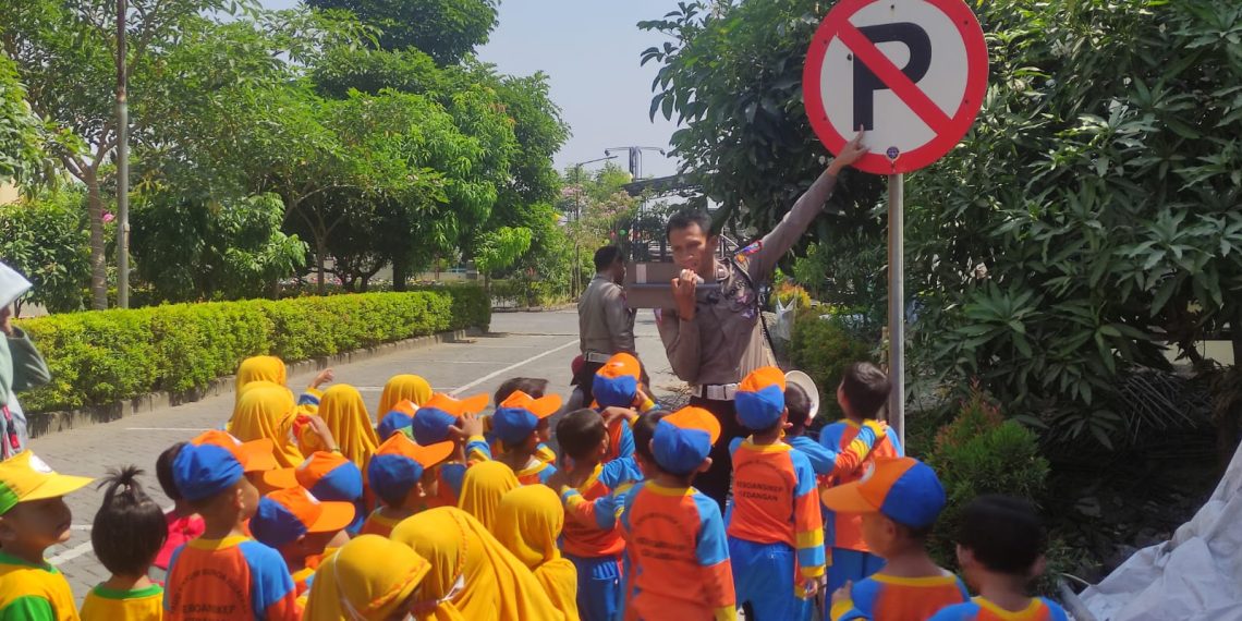 Operasi Zebra Semeru 2024, Satlantas Polresta Sidoarjo Edukasi Tertib Lalu Lintas Sejak Dini