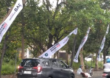 KPU Sidoarjo Gebyar APK Bergambar Paslon Pilkada 2024