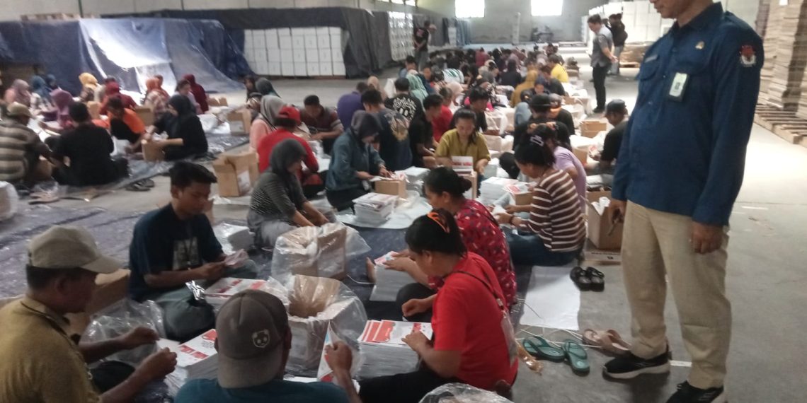 KPU Sidoarjo Sortir 1,5 Juta Surat Suara