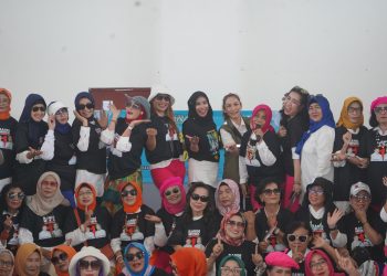 Senam Fun Line Dance Bareng Cawabup Hj Mimik, Komunitas Ibu-Ibu Senam dan Repnas All Out Dukung Pasangan BAIK