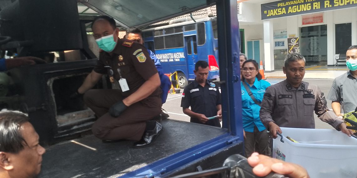 Racuni Masyarakat, Kejari Sidoarjo Musnahkan 88 Kg Sabu