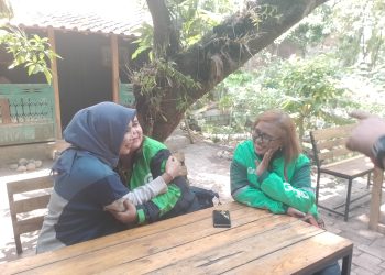 Perempuan Tangguh di Balik Kemudi Gojek: Cawabup Hj Mimik Idayana Siapkan Pelatihan Alih Profesi