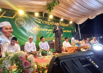 KH Anwar Zahid Doakan Ikhtiar Calon Bupati Sidoarjo Subandi Terkabul