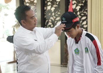 Targetkan Juara Umum, Pjs Bupati Sidoarjo Isa Anshori Lepas Kontingen Popda XIV dan Peparpeda II Jatim 2024
