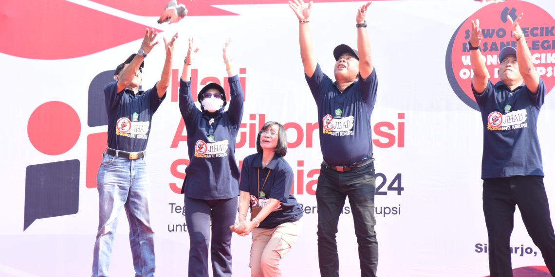 Peringatan Hari Anti Korupsi Sedunia, Pjs Bupati Sidoarjo : Pemberantasan Korupsi Tanggung Jawab Kita Semua