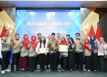 My Retribusi dan Siksda Pemkab Sidoarjo Dapat Penghargaan Inotek Award