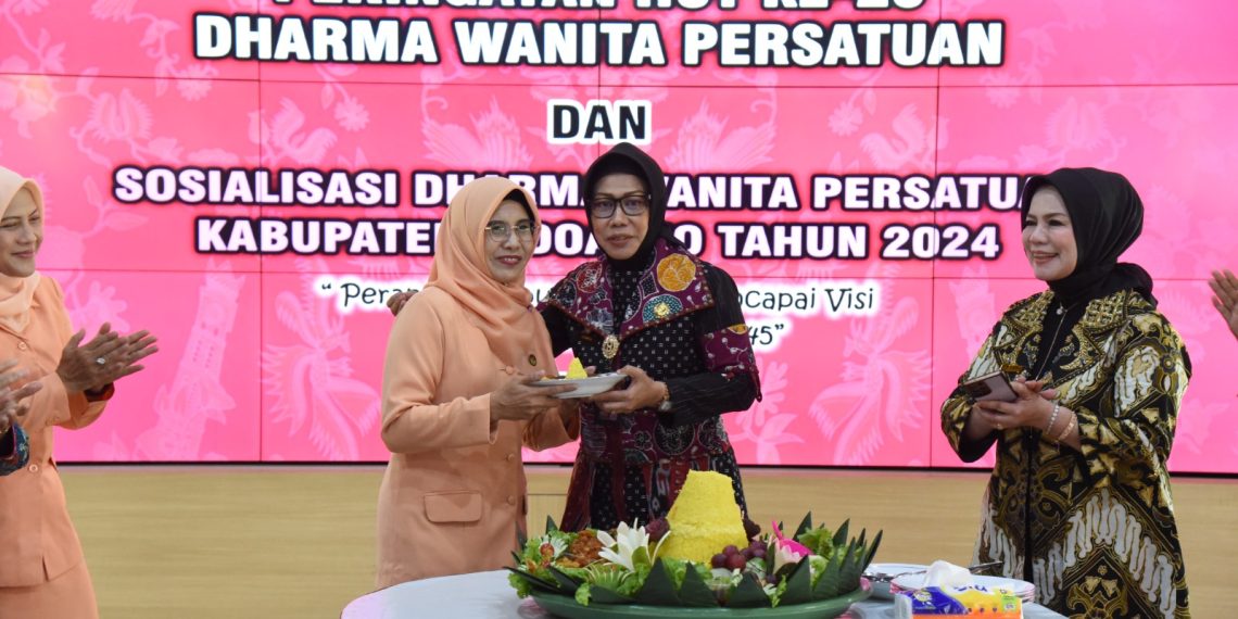 Solidkan Organisasi, Dharma Wanita Persatuan Kabupaten Sidoarjo Siap Capai Visi Indonesia Emas 2045