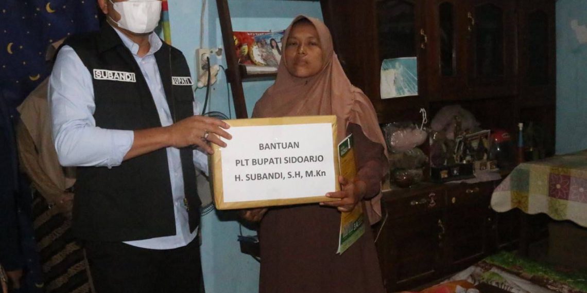 Plt Bupati Subandi Beri Bantuan Warga Sidokerto Penderita Tumor Otak