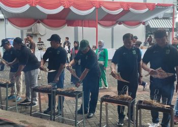 Semarak Bakar-Bakar Iwak Bersama Pj Bupati dan Kepala OPD Kabupaten Pasuruan