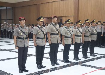 Kapolresta Sidoarjo Pimpin Sertijab 5 Pejabat Utama dan Kapolsek Waru