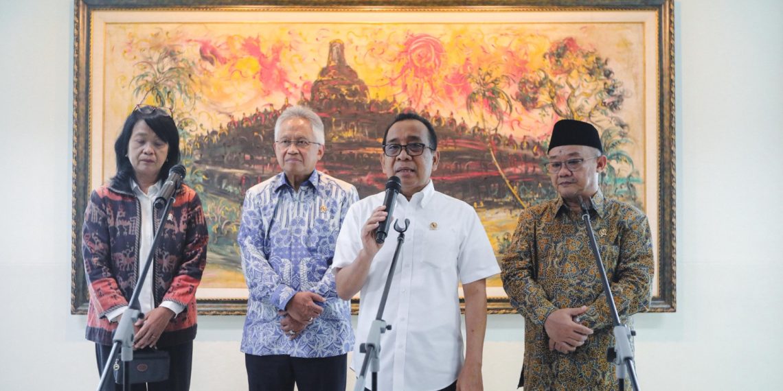 Pemerintah Dorong Pendidikan Merata dan Berkualitas Melalui Revitalisasi Sekolah dan Sekolah Unggul Garuda