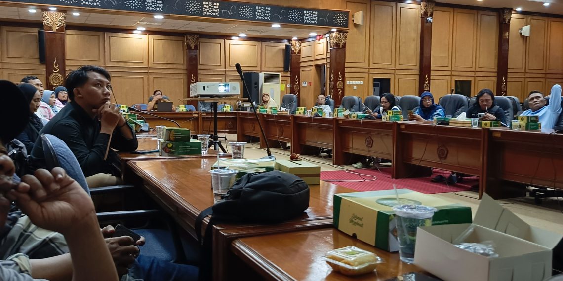 Sekwan DPRD Sidoarjo Sosialisasi e-Katalog V6.0 ke Awak Media