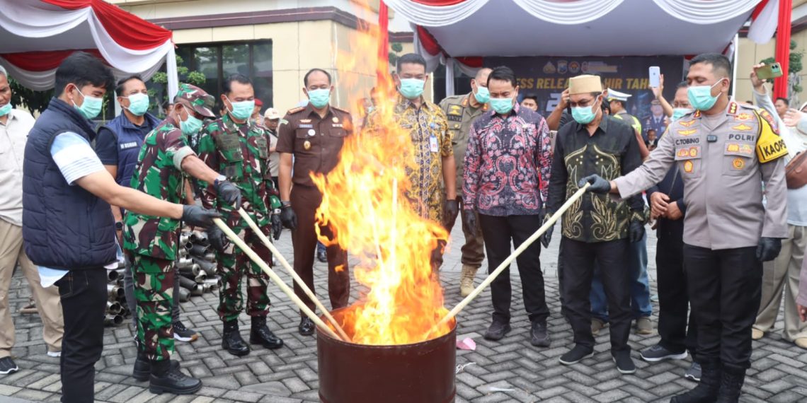 Polresta Sidoarjo Rilis Kamtibmas Tahun 2024, Ajak Forkopimda Musnahkan Barang Bukti