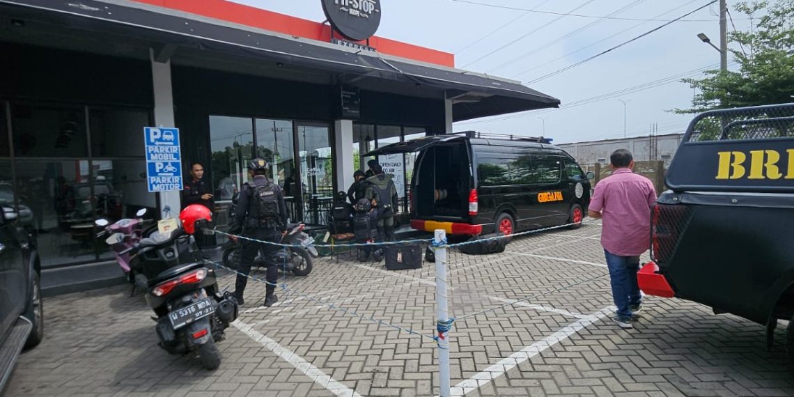 Temuan Koper yang Mencurigakan di SPBU Arteri Porong, Ini Isinya