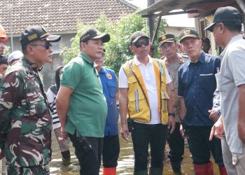 Plt Bupati Subandi Respon Cepat Tangani Banjir di Jabon