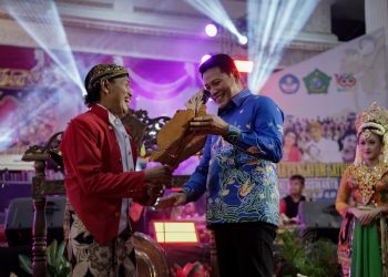 Pagelaran Wayang Kulit Warnai Perayaan Hari Jadi Kabupaten Sidoarjo ke-166