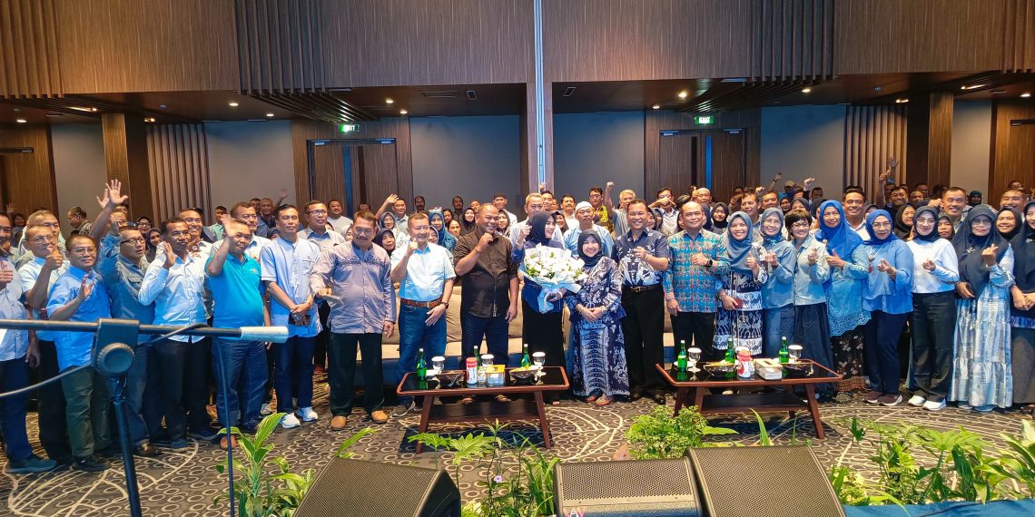 Ratusan Alumni Bintara Milsuk TNI AL Angkatan VII/1 88-89 Gelar Reuni dan Tasyakuran Wabup Sidoarjo Hj Mimik Idayana